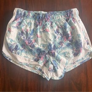 LegEnd Floral Athletic Shorts for Women - Large